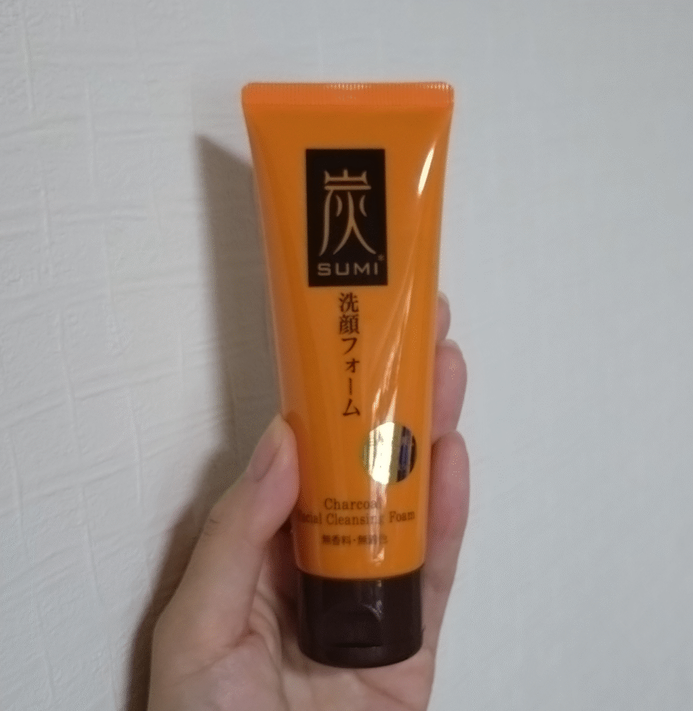 ダイソー daiso 100均コスメ スキンケア 炭 洗顔 節約美容