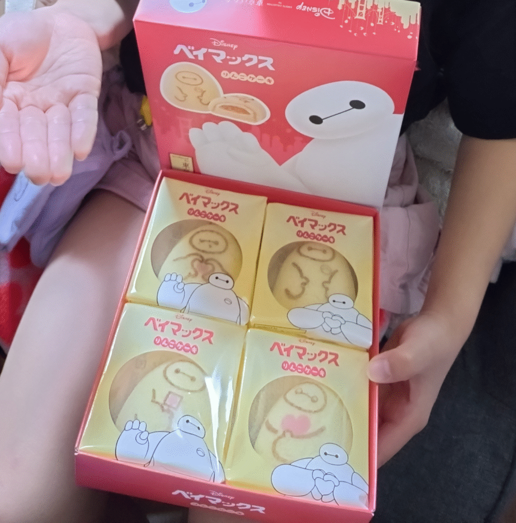 グレープストーン 東京ばな奈 ベイマックス りんごケーキ ディズニーコレクション 箱 開封