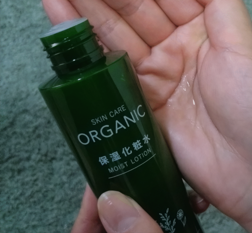 最強プチプラコスメ　ダイソー　daiso　100均　スキンケア　オーガニックシリーズ　化粧水　テクスチャー
