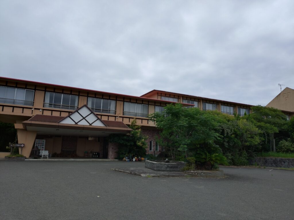 千葉県 南房総市 しおさいキャンプフィールド ファミリーキャンプ おすすめ ホテル
