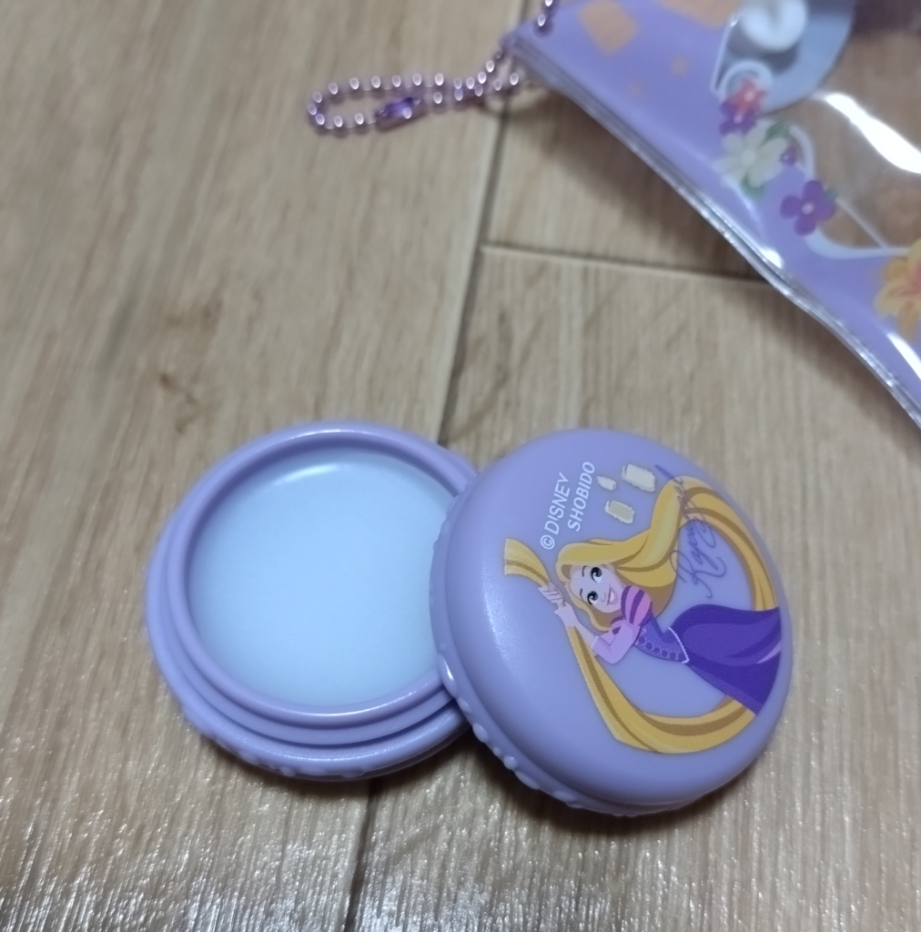 しまむらコスメ　ディズニー　disney　ラプンツェル　プリンセス　マカロンリップ　リップバーム　中身