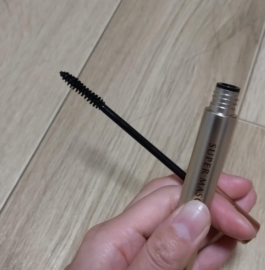 しまむらコスメ　ボリュームマスカラ　ブラシ